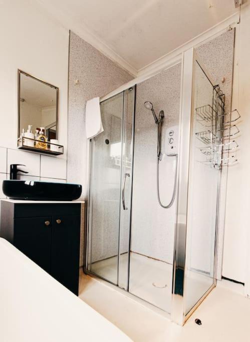 Friars Bush House Belfast - Stunning 4 Bedroom Detached House In Exclusive Queens Quarter Luxury Belfast City Centre Kültér fotó